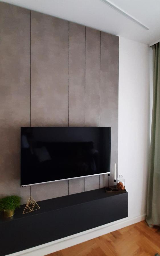 Nina Studio Apartment Биелина Екстериор снимка