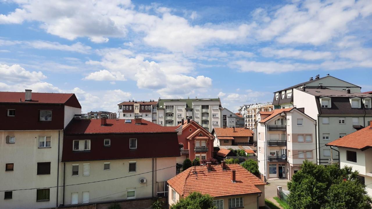 Nina Studio Apartment Биелина Екстериор снимка