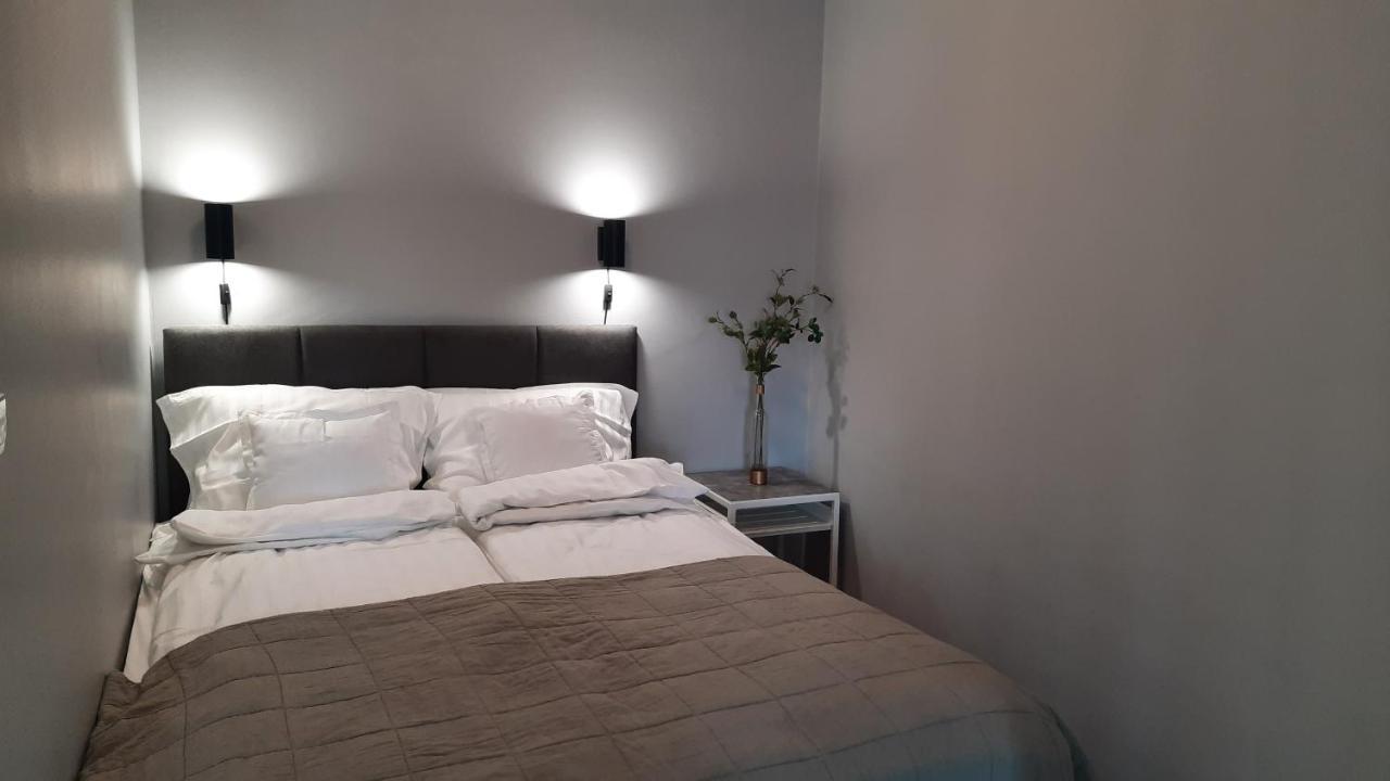 Nina Studio Apartment Биелина Екстериор снимка